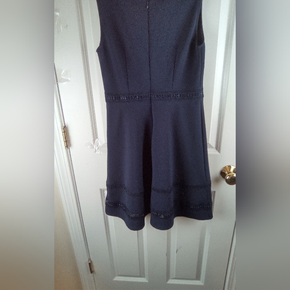 H&M DRESS - Picture 3 of 6